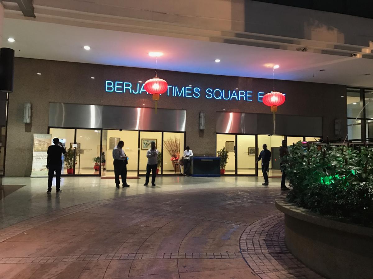 Times Square Bukit Bingtang At Kuala Lumpurアパートメント エクステリア 写真